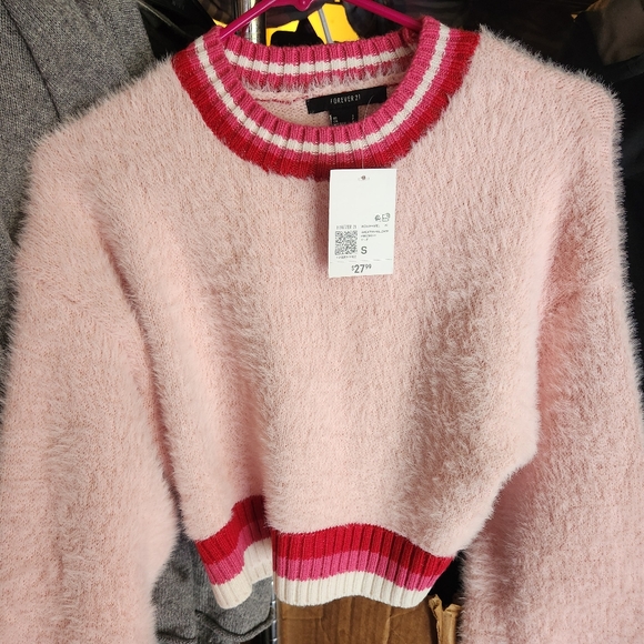 Forever 21 Pink Sweater - Picture 5 of 6